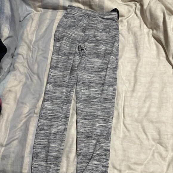 Lululemon Ready to Rulu joggers size 2 - Picture 4 of 4